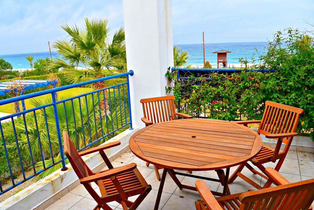 Latchi Beach Front Villa - Private Heated Pool - Amazing Uninterrupted Sea Views Polis Exterior photo