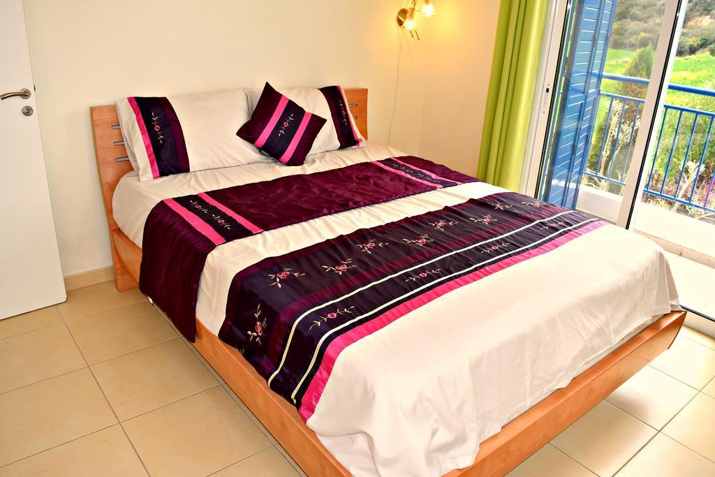 Latchi Beach Front Villa - Private Heated Pool - Amazing Uninterrupted Sea Views Polis Exterior photo