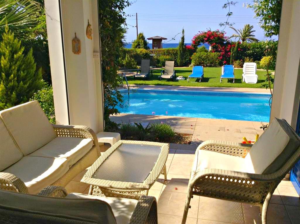 Latchi Beach Front Villa - Private Heated Pool - Amazing Uninterrupted Sea Views Polis Exterior photo