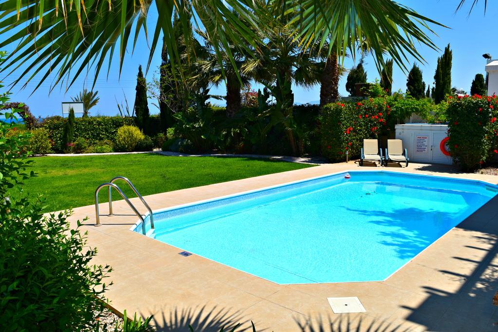 Latchi Beach Front Villa - Private Heated Pool - Amazing Uninterrupted Sea Views Polis Exterior photo